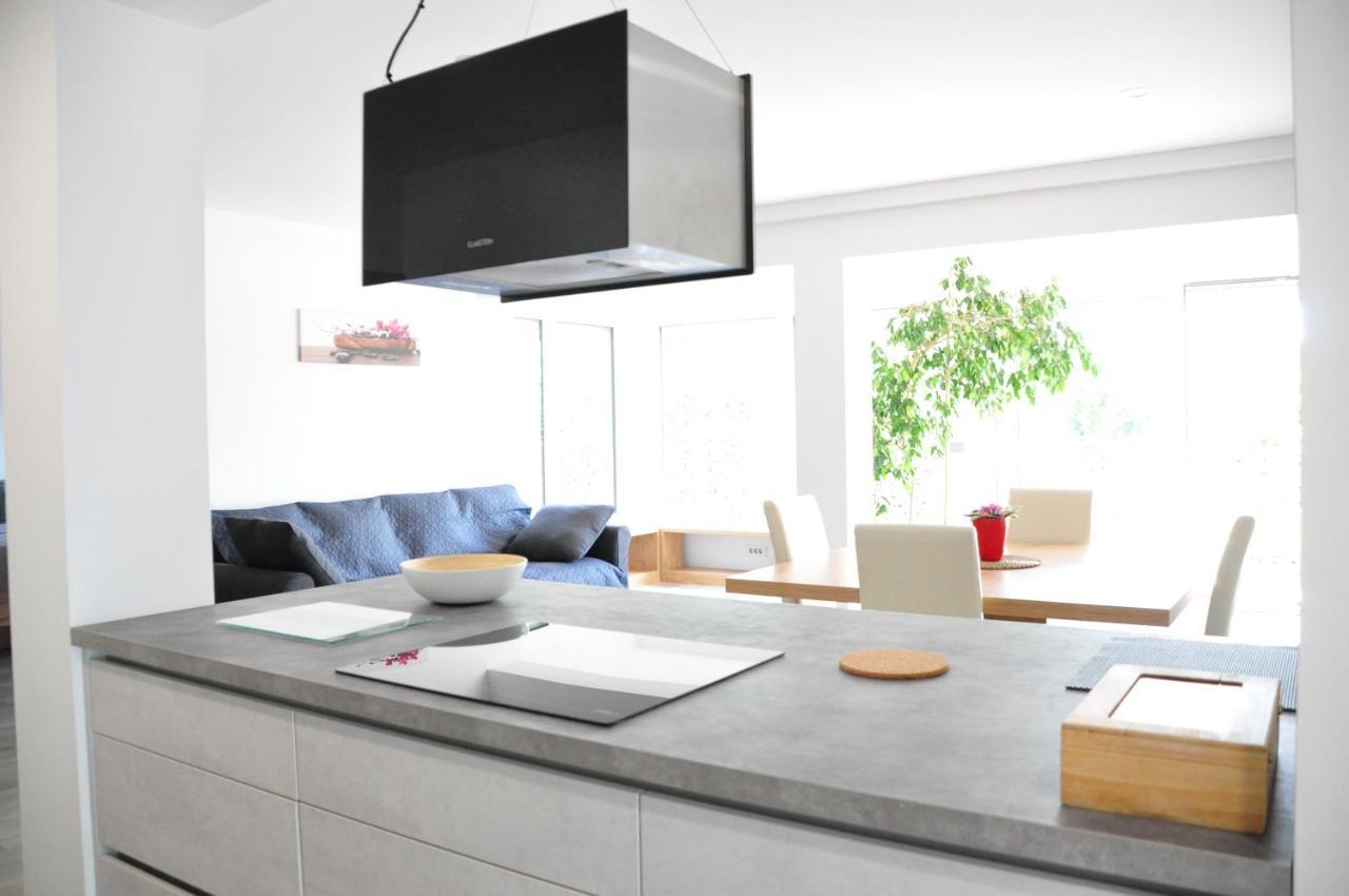 Apartment Cecil Ізола Екстер'єр фото