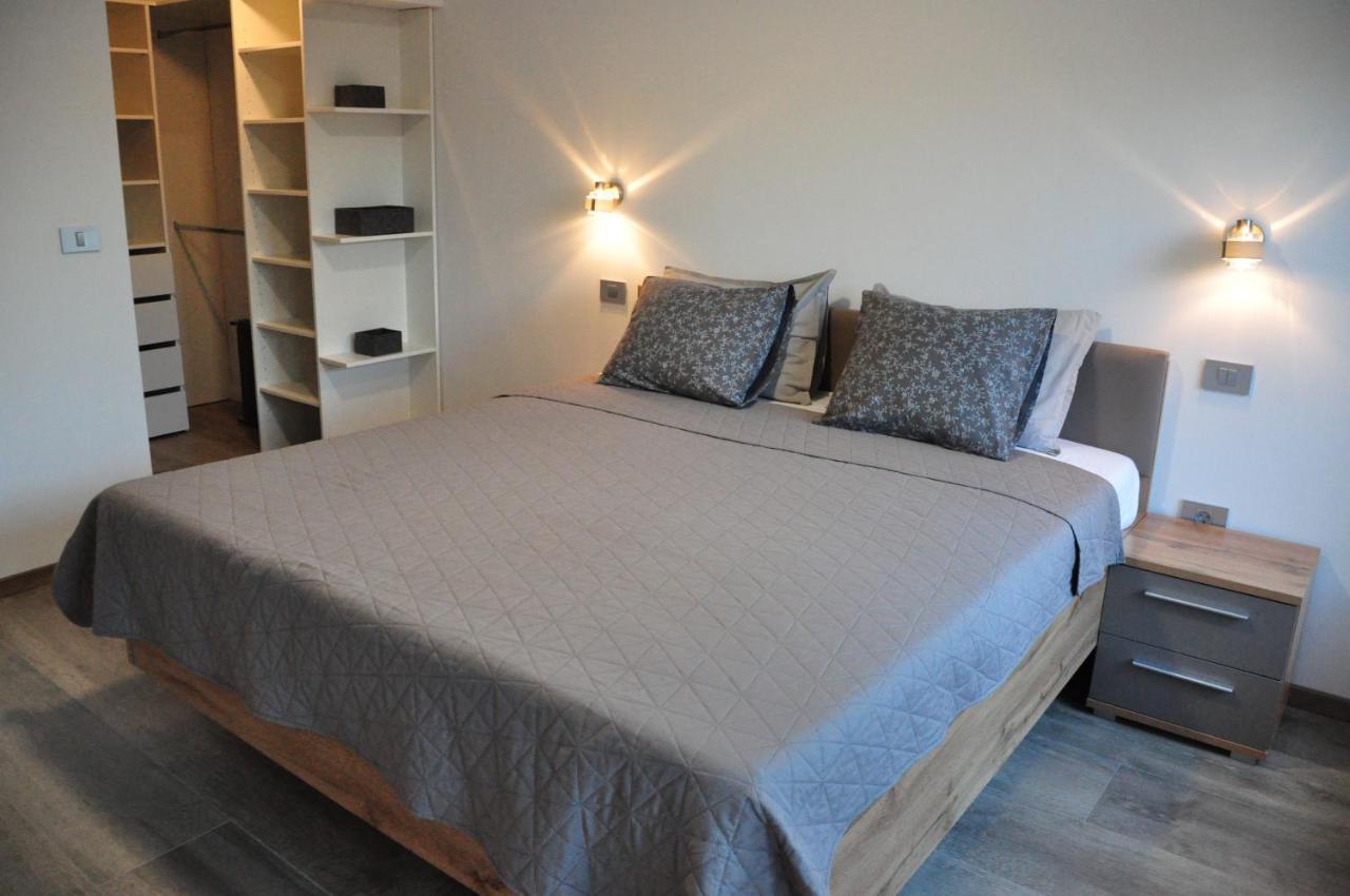 Apartment Cecil Ізола Екстер'єр фото