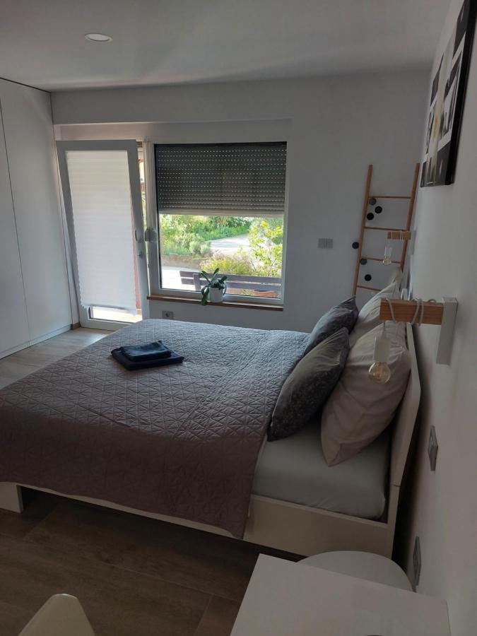 Apartment Cecil Ізола Екстер'єр фото